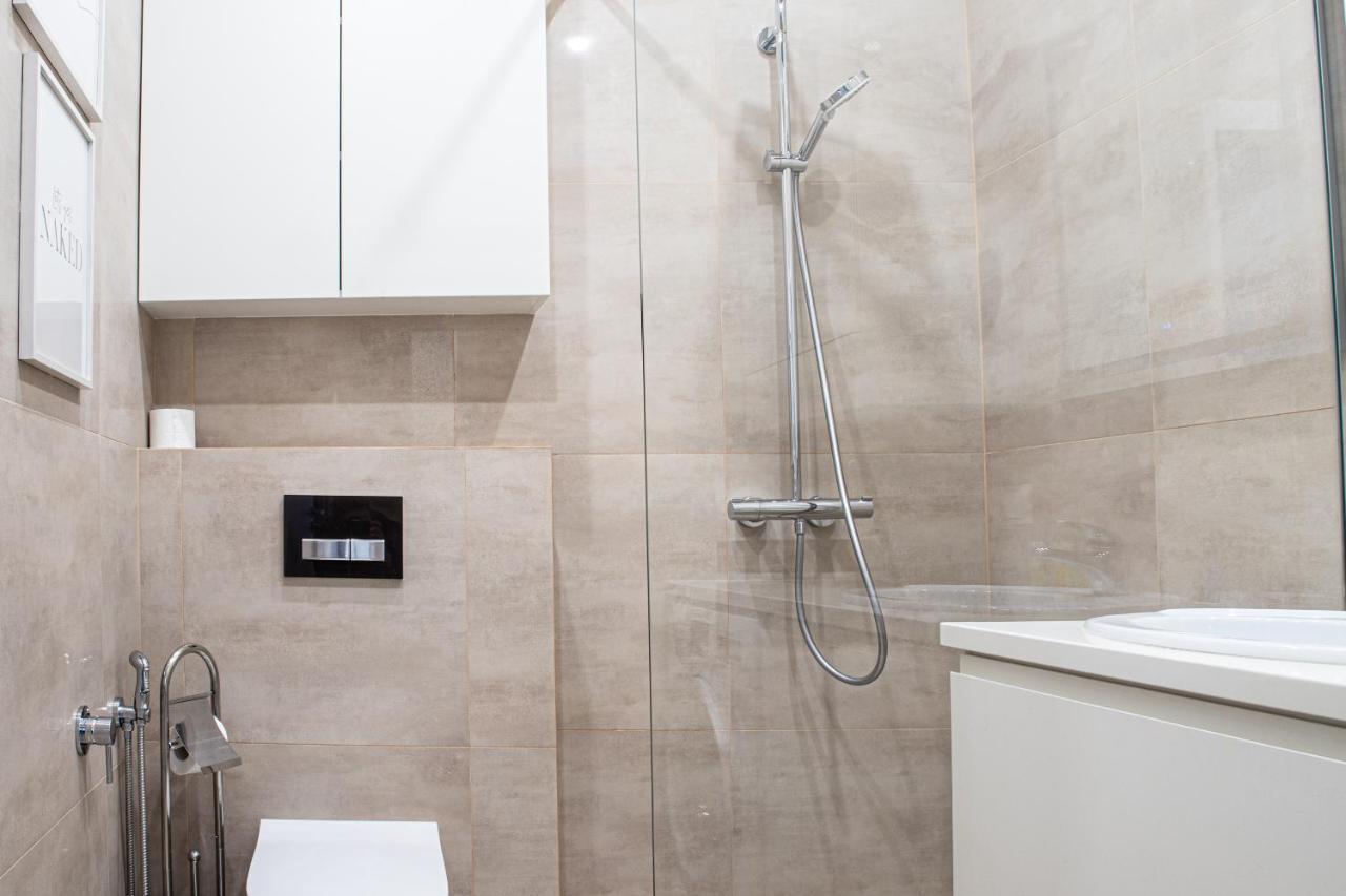 Wola Glamour Apartment Varsó Kültér fotó